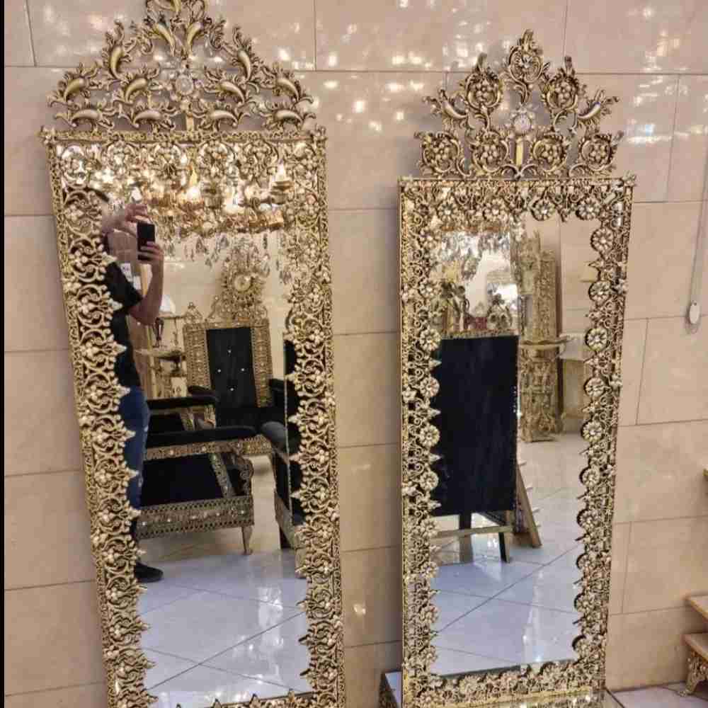 آینه ایستاده