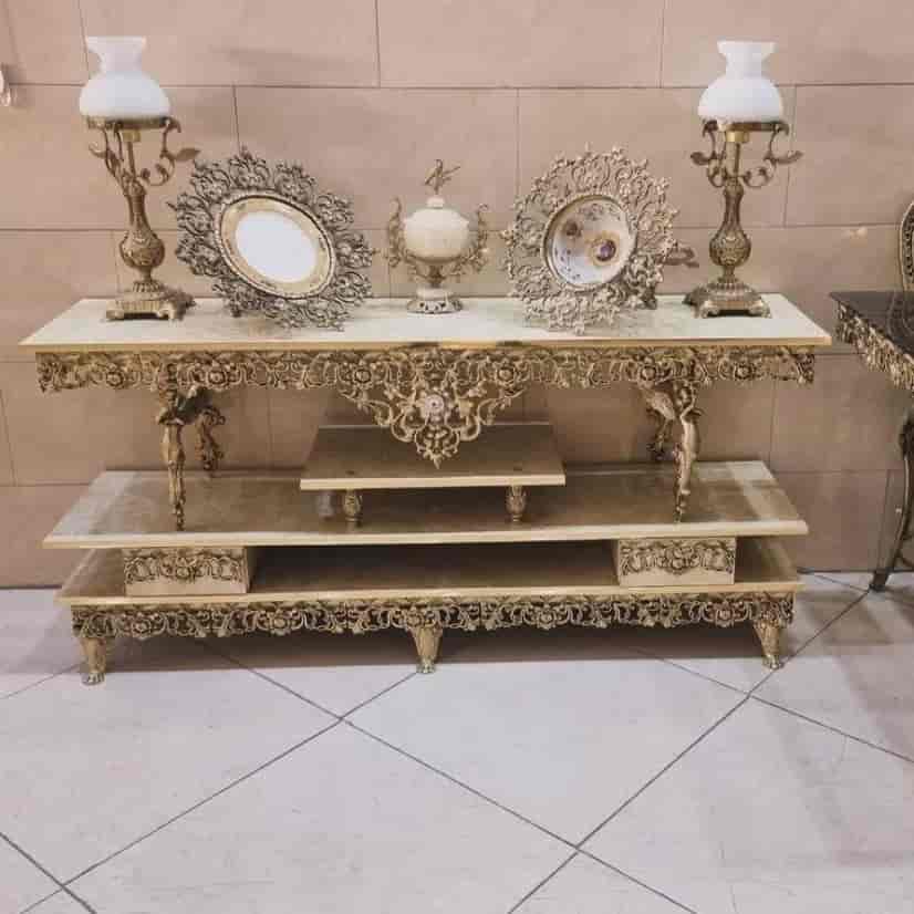 میز تلویزیون برنز مدل گل سرخ